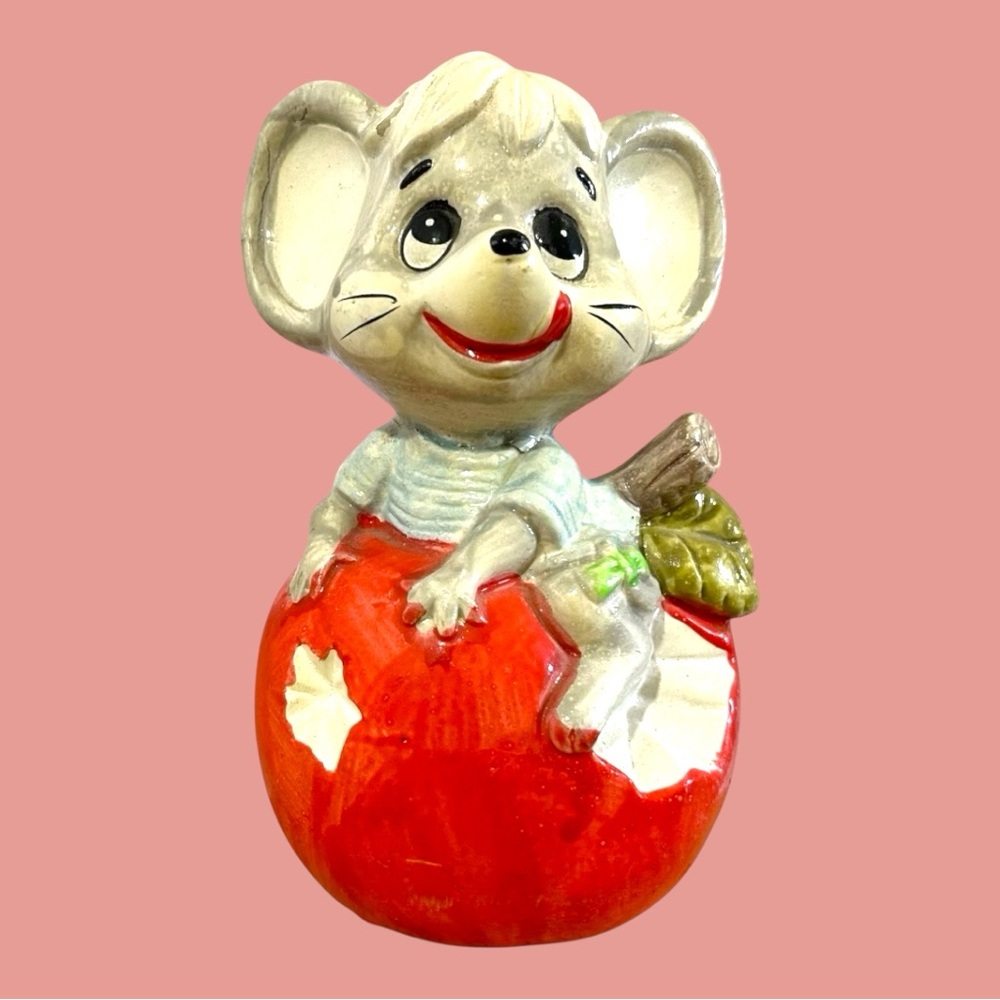 Vintage Kitschy Chalkware Japanese Mouse Bank